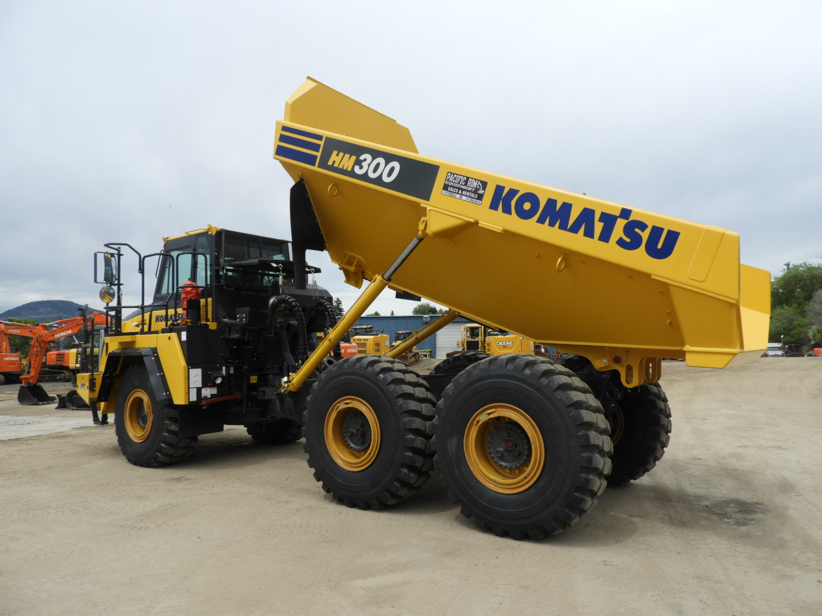 NEW KOMATSU HM3005 Pacific Rim Equipment